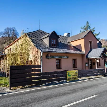 Wellness Stonozka Maison d'hôtes 3*